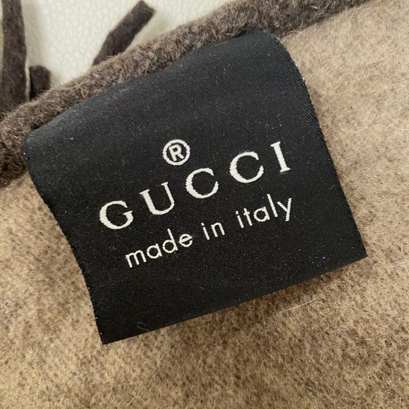 AUTHENTIC GUCCI GG GUCCISSIMA LOGO WOOL / CASHMERE FRINGED BLANKET - Picture 3 of 11